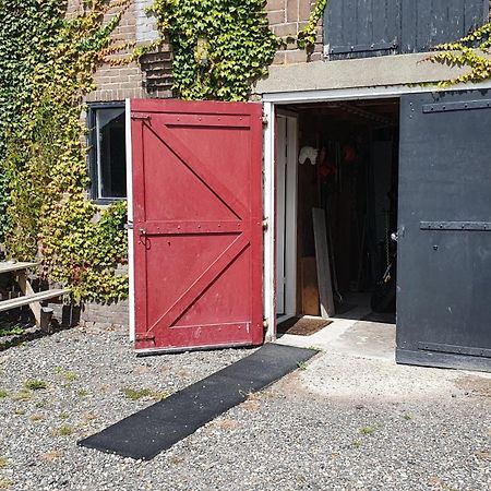 De Stjelp Bed and Breakfast Dongjum Εξωτερικό φωτογραφία